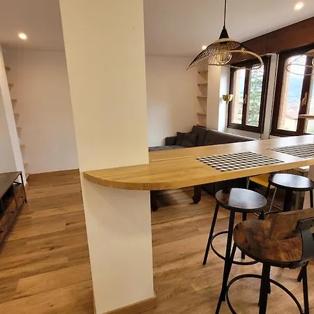 Con Cocina Abierta Y Vistas Verdes Apartment Oviédo