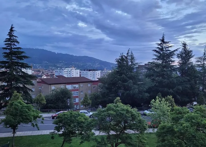 Apartment Con Cocina Abierta Y Vistas Verdes *